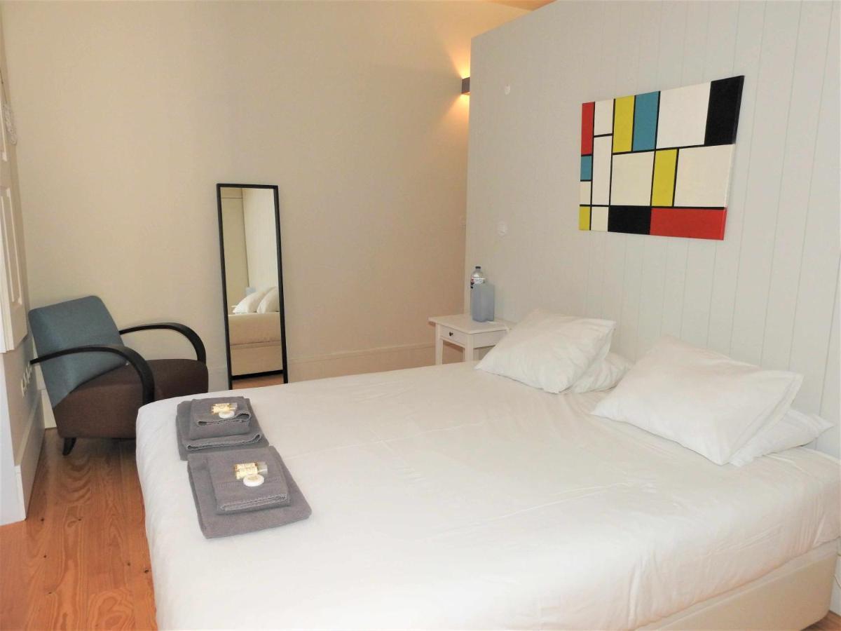 Oporto Delight 1 Luxury Apartment In Historic Center With Balcony Max 4 P Экстерьер фото
