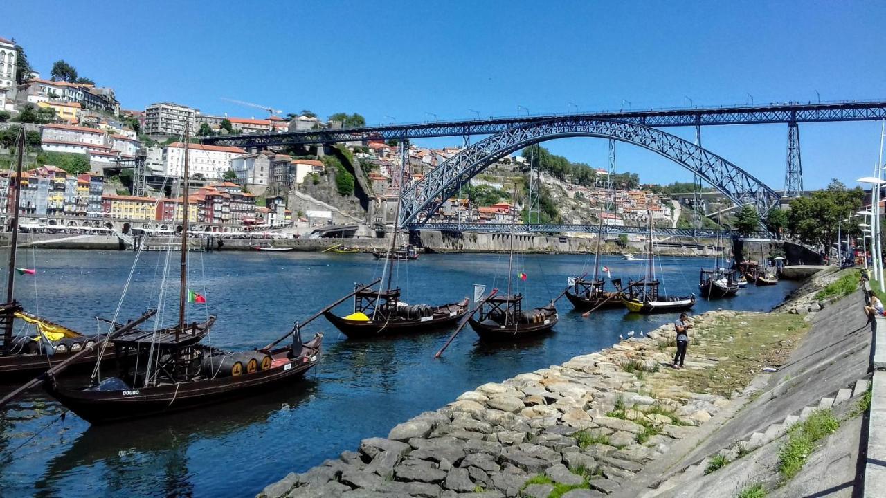 Oporto Delight 1 Luxury Apartment In Historic Center With Balcony Max 4 P Экстерьер фото