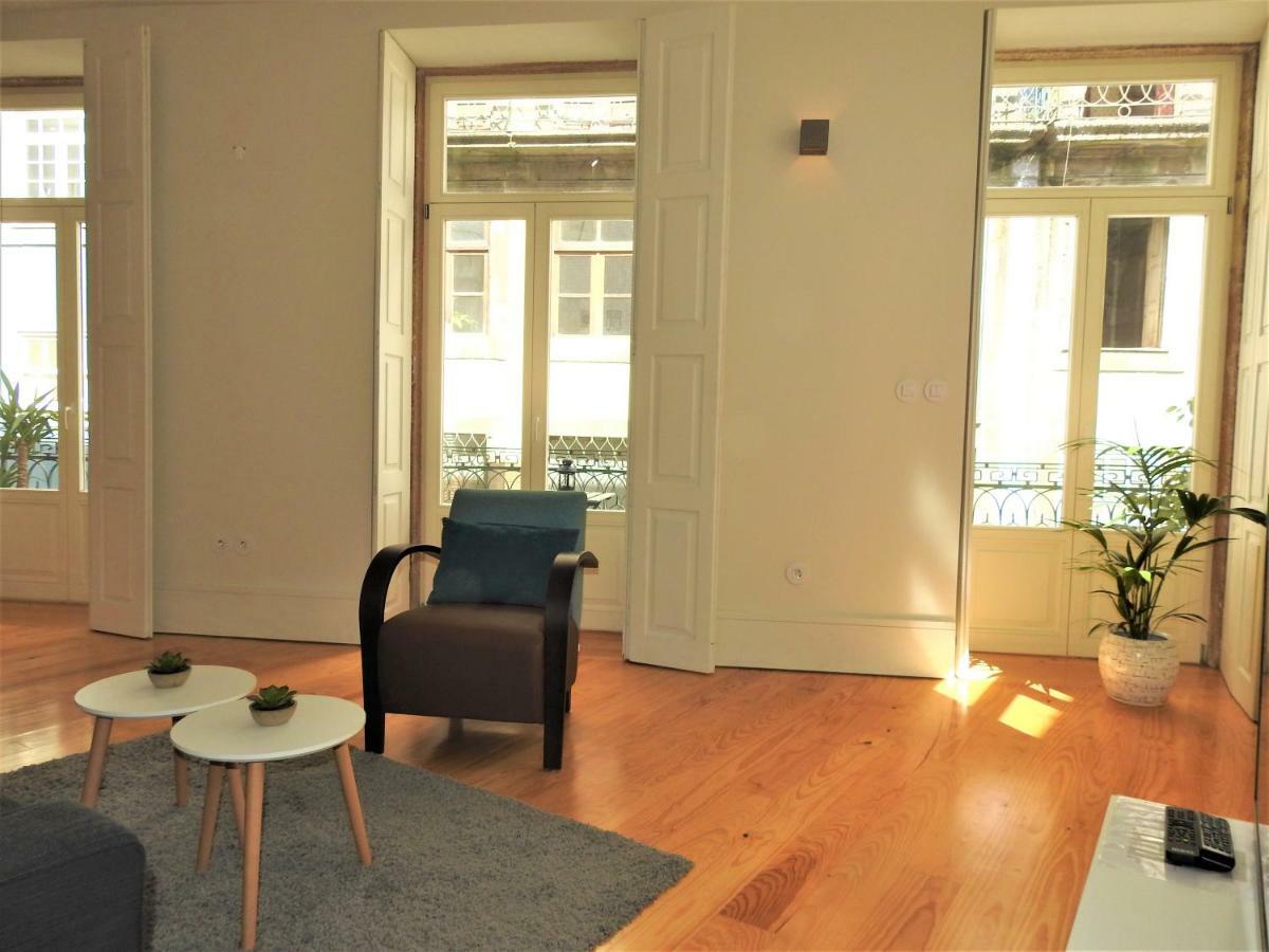 Oporto Delight 1 Luxury Apartment In Historic Center With Balcony Max 4 P Экстерьер фото